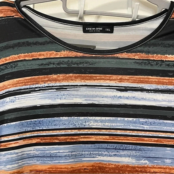 SHEIN Slayer Plus Size women Bodycon dress fluid print sleek sexy size 1XL - Picture 4 of 12